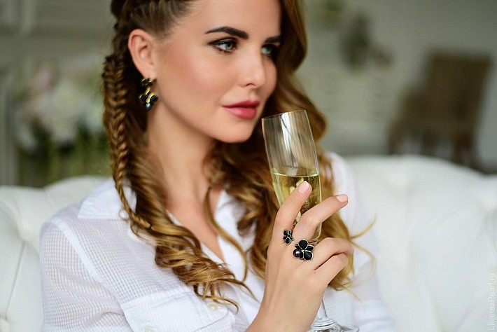 4FD0AB39-C74B-4B16-BA46-77B575DD1049