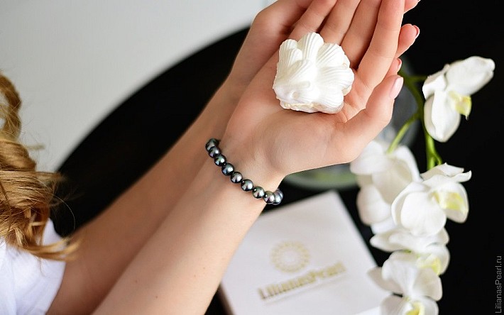 D984DEF4-694D-4A02-8A84-57342F40BF3A