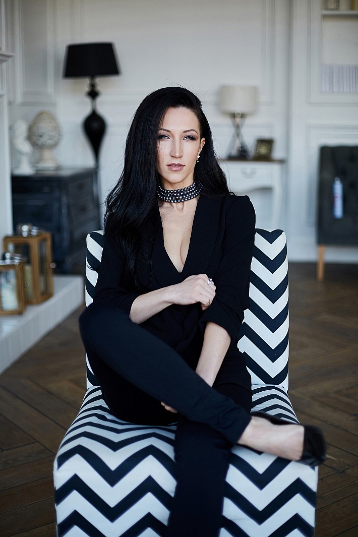 A698B00A-BF84-49BC-9282-602B95184296