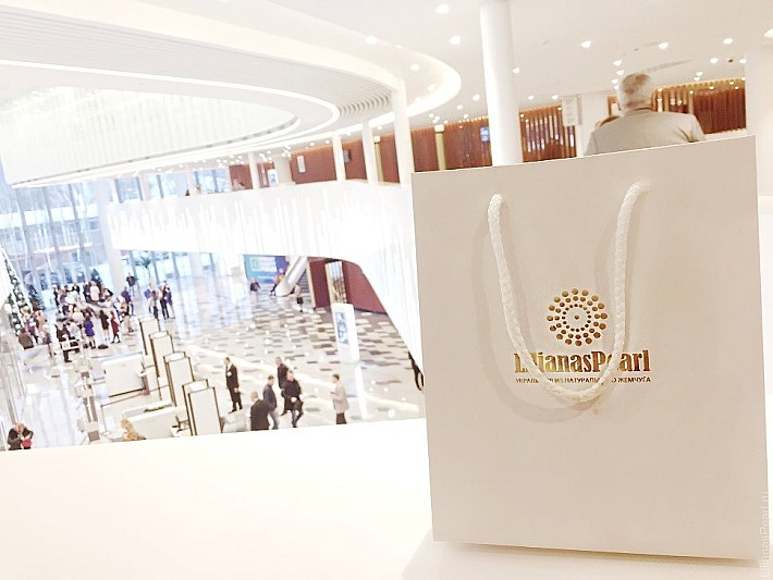 Facetune_14-12-2018-12-45-12