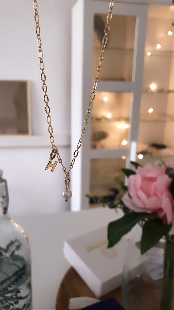 9F0152CC-3E85-4BE8-855D-F4FEF643903F