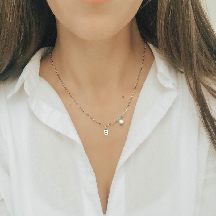 Чокер IT'S ME буква B